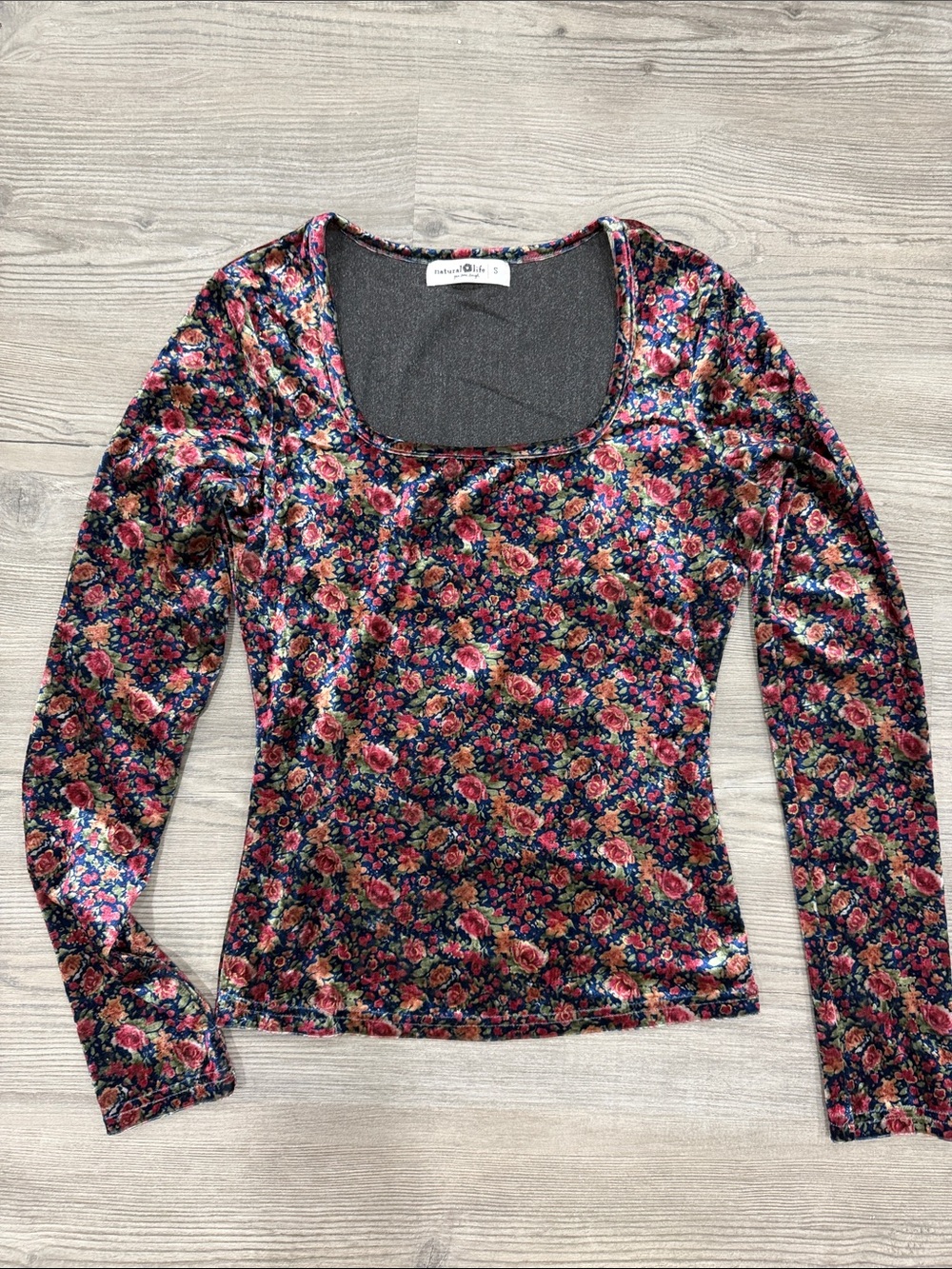 Vintage-Inspired Floral Velvet Long Sleeve Top - Navy Pink